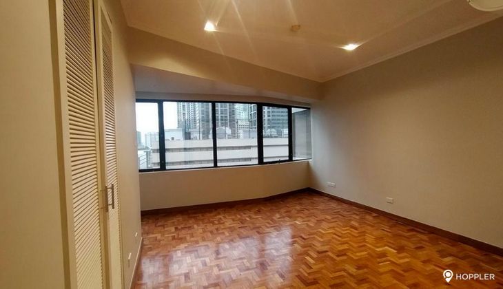 "3BR Condo for Rent in Pacific Plaza Ayala, Urdaneta Village, Makati"07