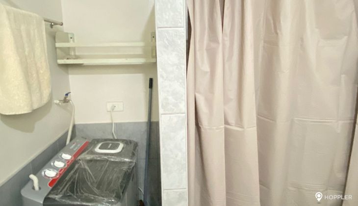 "Studio Condo for Rent in The Columns Legaspi, Legazpi Village, Makati"04