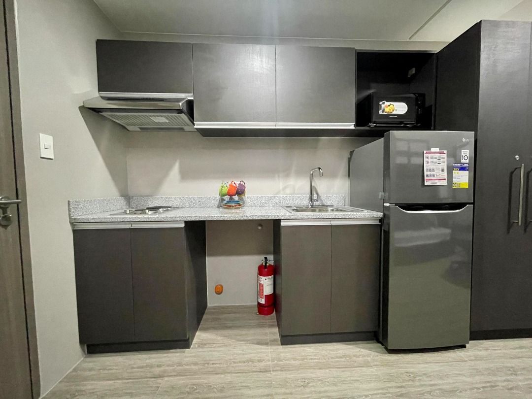 Condo Unit For Rent - 18th Floor at Torre Lorenzo Loyola03