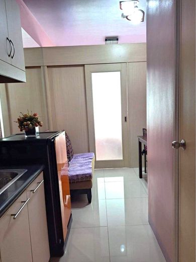 Condo Unit For Rent - 32nd Floor at Berkeley Residences01