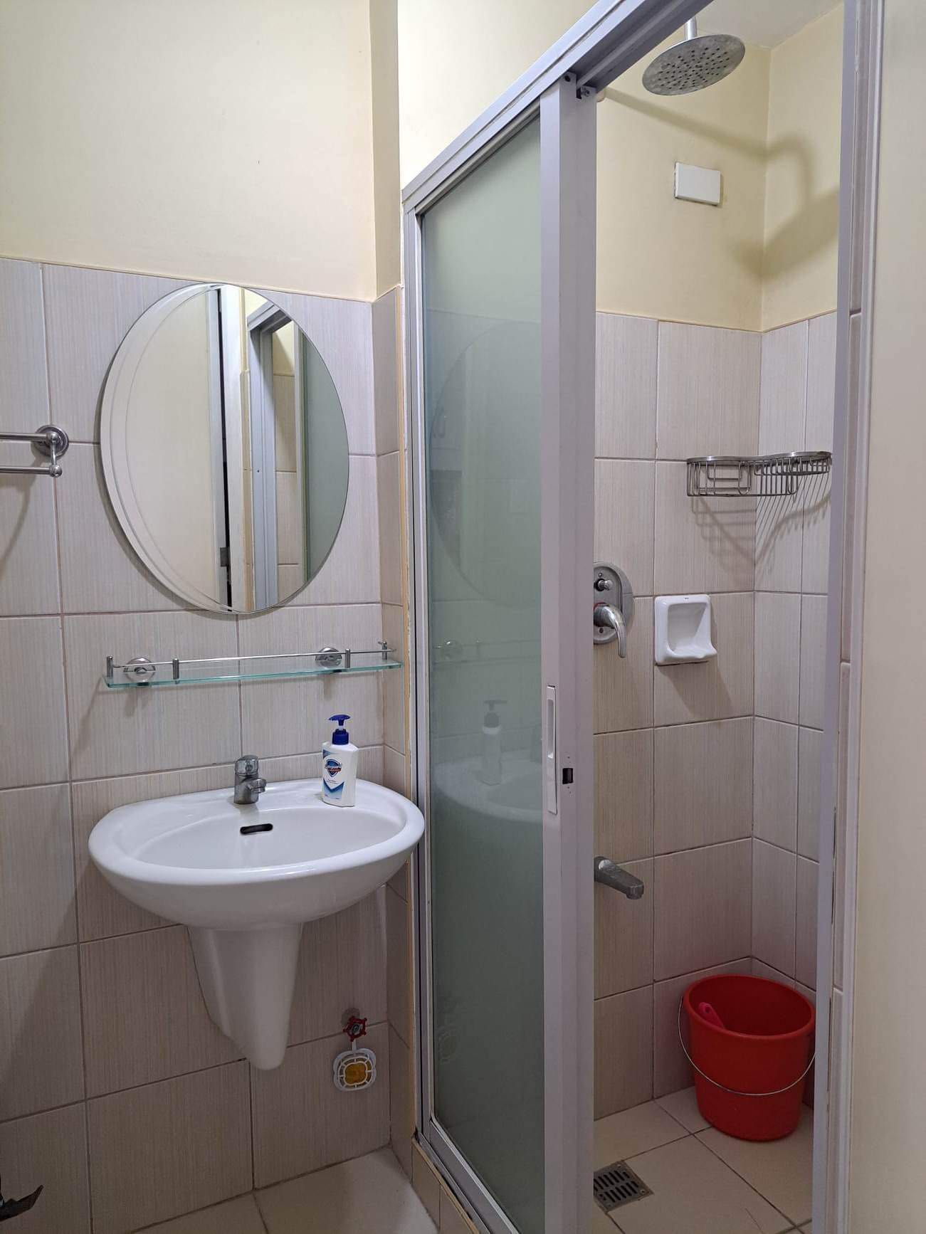 Condo Unit For Rent - 32nd Floor at Berkeley Residences03