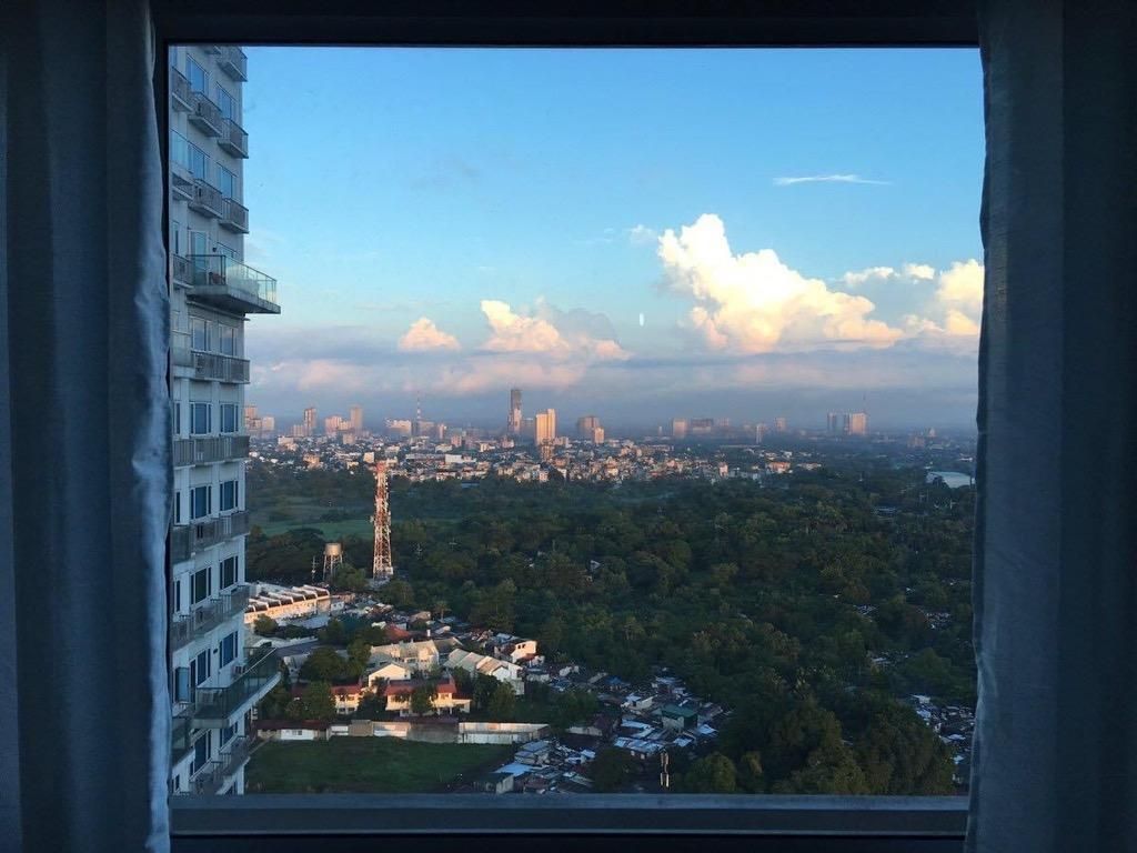 Condo Unit For Rent - 25th Floor at Berkeley Residences05