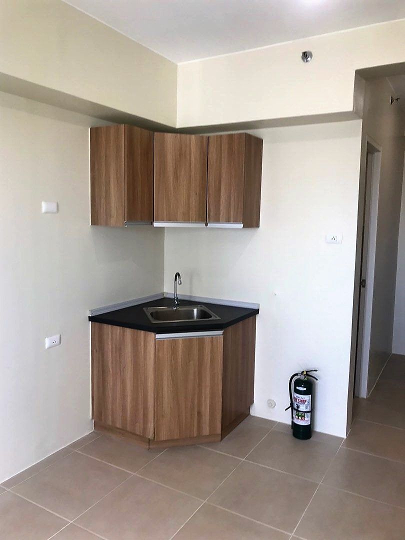Condo Unit For Rent - 19th Floor Tower 3 at Avida Towers Prime Taft05