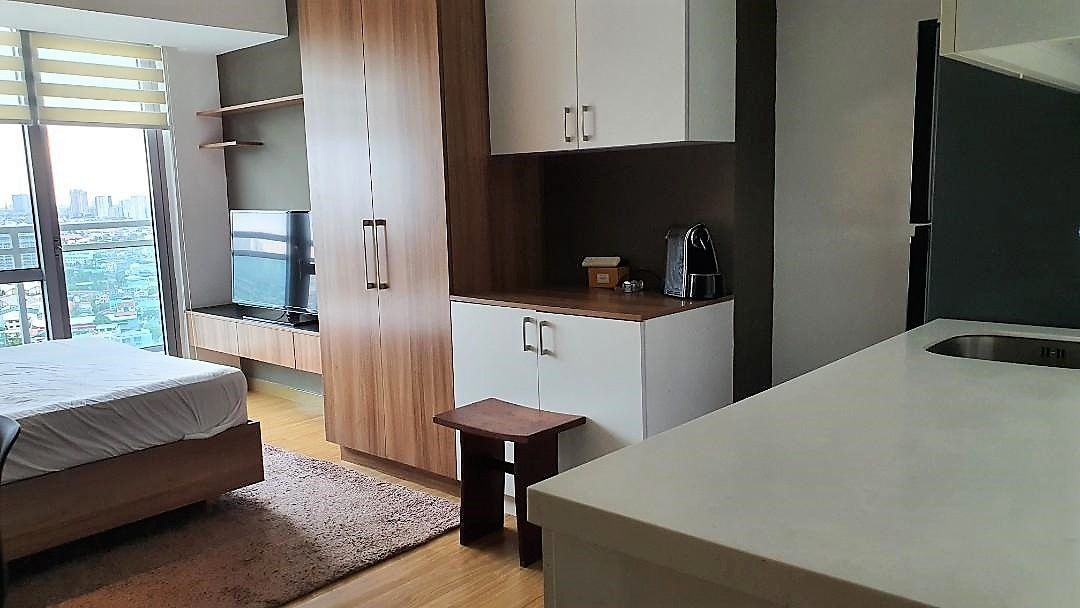 Condo Unit For Rent - 27th Floor Sutherland Tower at Acqua Private Residences05