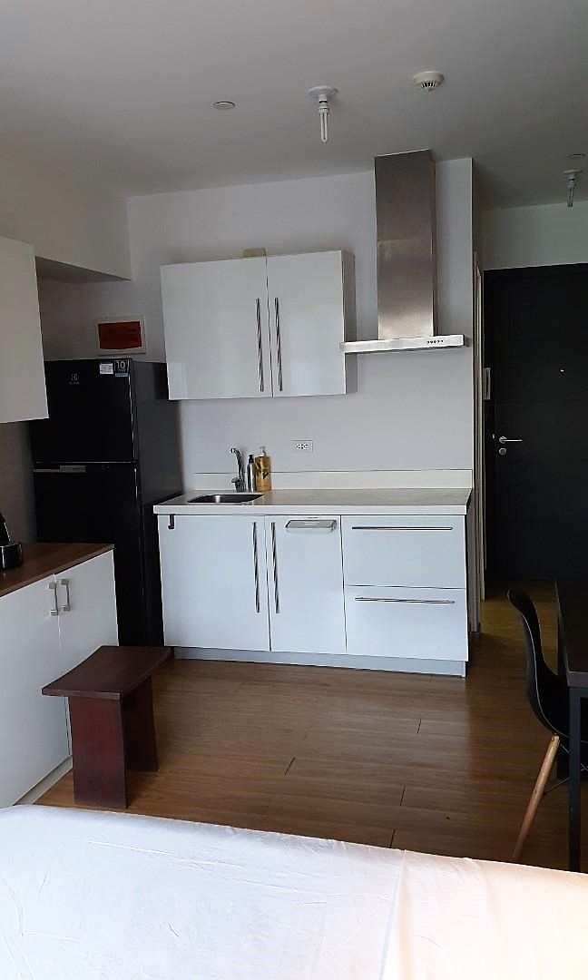 Condo Unit For Rent - 27th Floor Sutherland Tower at Acqua Private Residences07