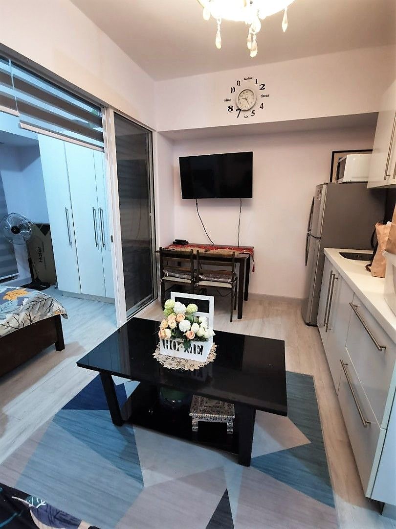 Condo Unit For Rent - 21st Floor Sutherland Tower at Acqua Private Residences04