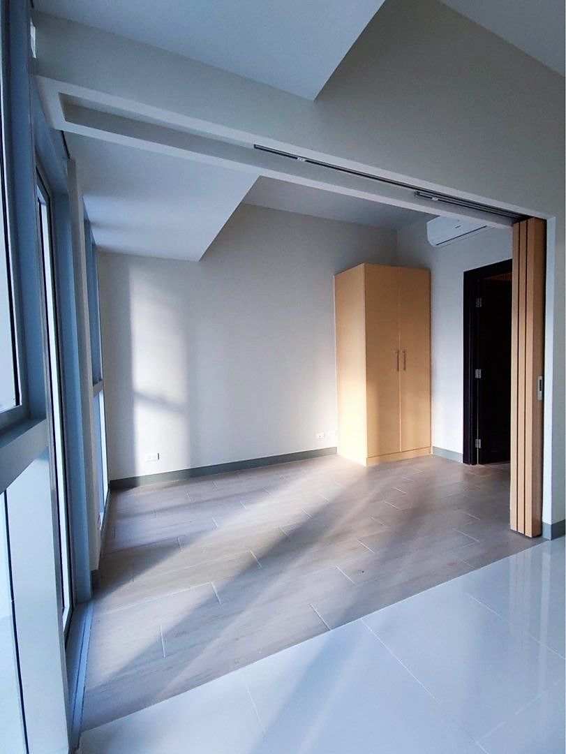 Condo Unit For Rent - 34th Floor Tower 2 at Uptown Parksuites04