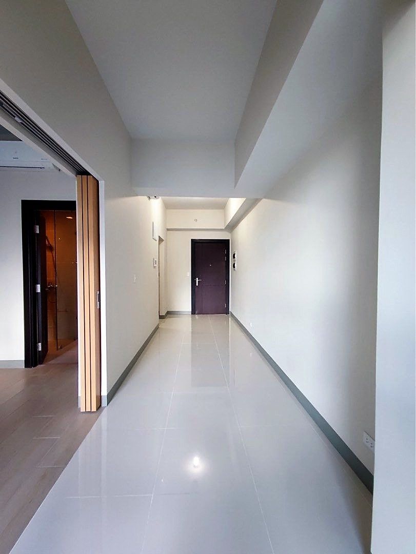Condo Unit For Rent - 34th Floor Tower 2 at Uptown Parksuites05