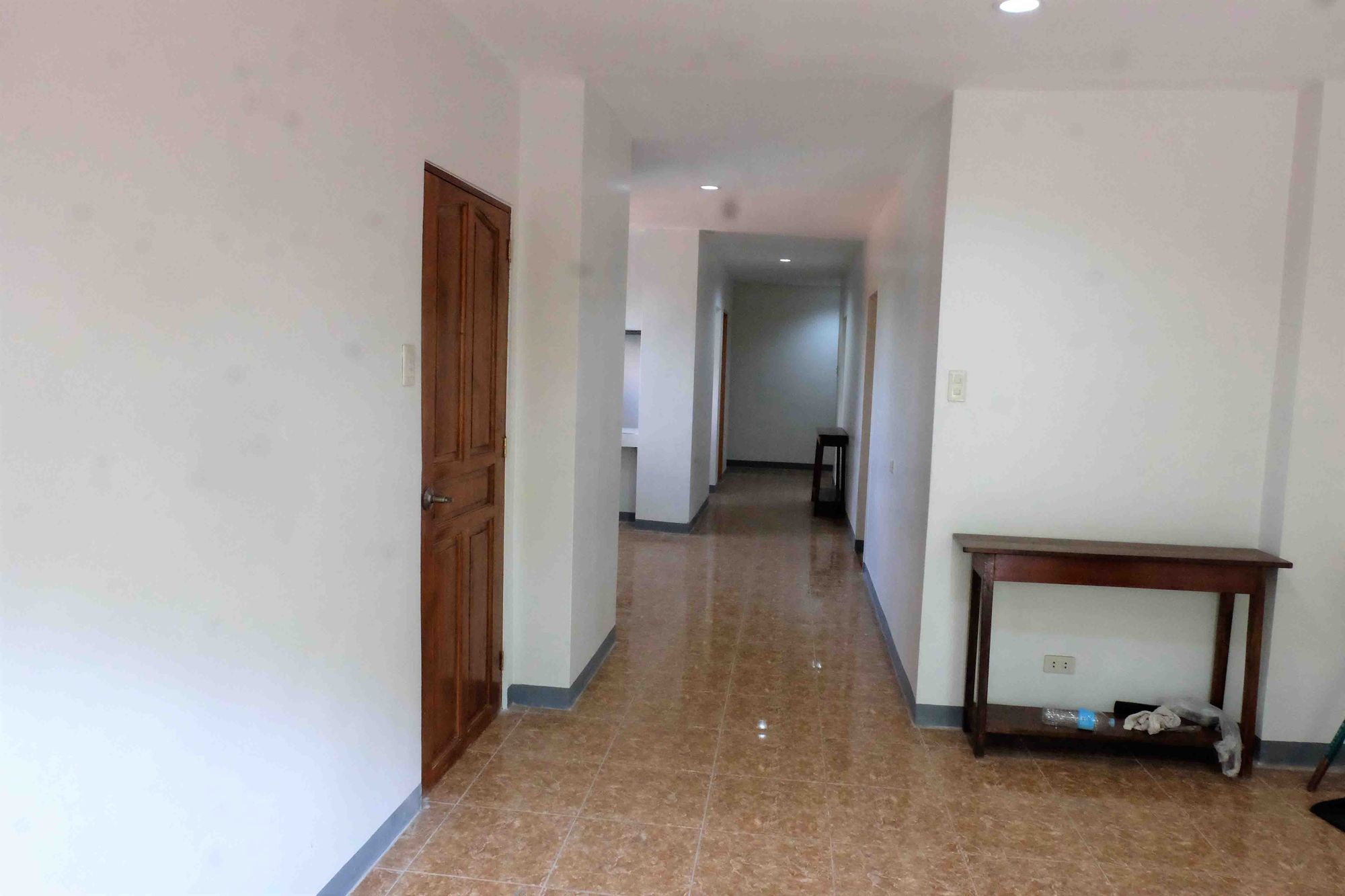 Staff House for Rent at Manila Bay Mansion (Besides Baclaran Church)04