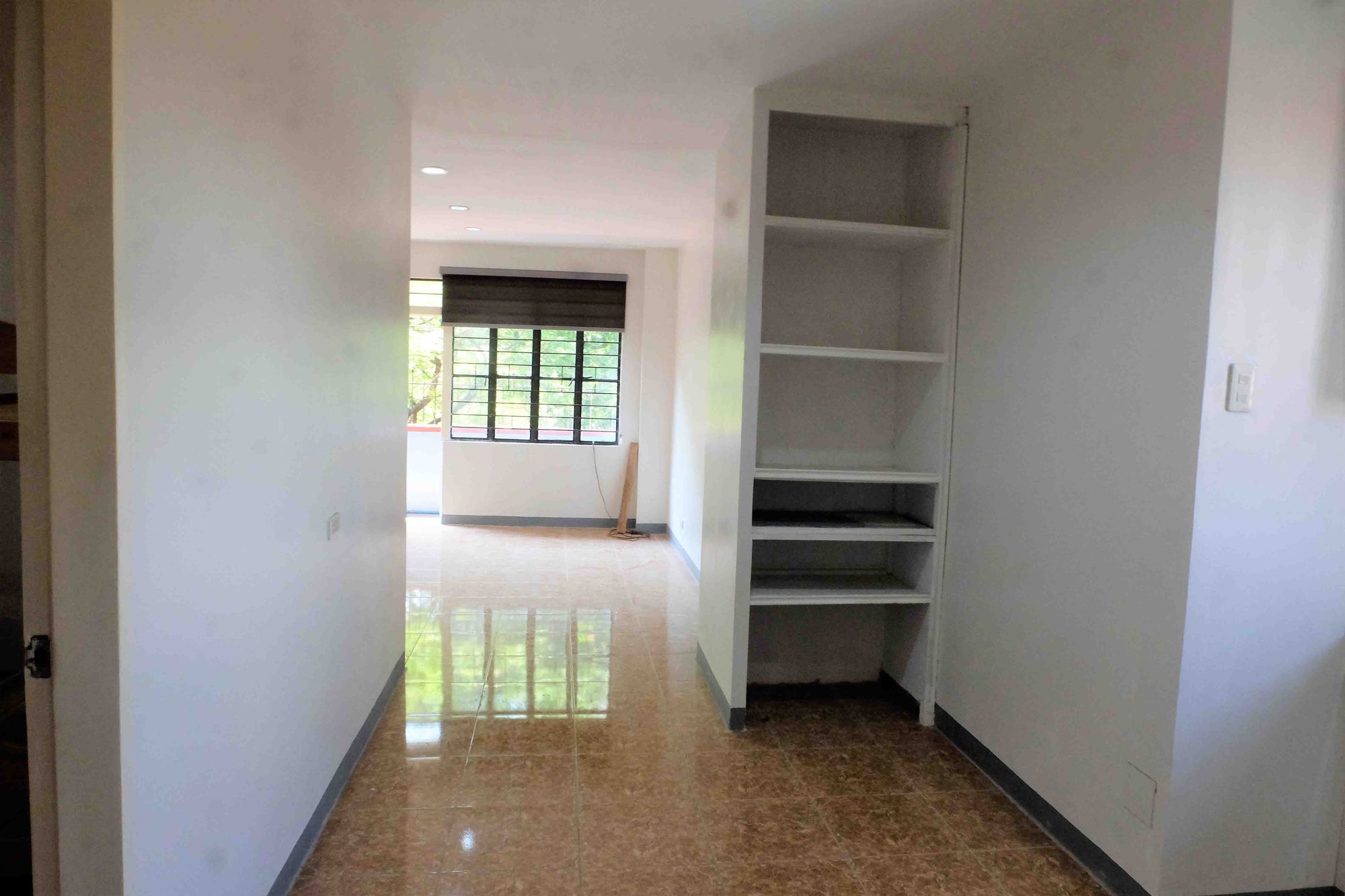 Staff House for Rent at Manila Bay Mansion (Besides Baclaran Church)08