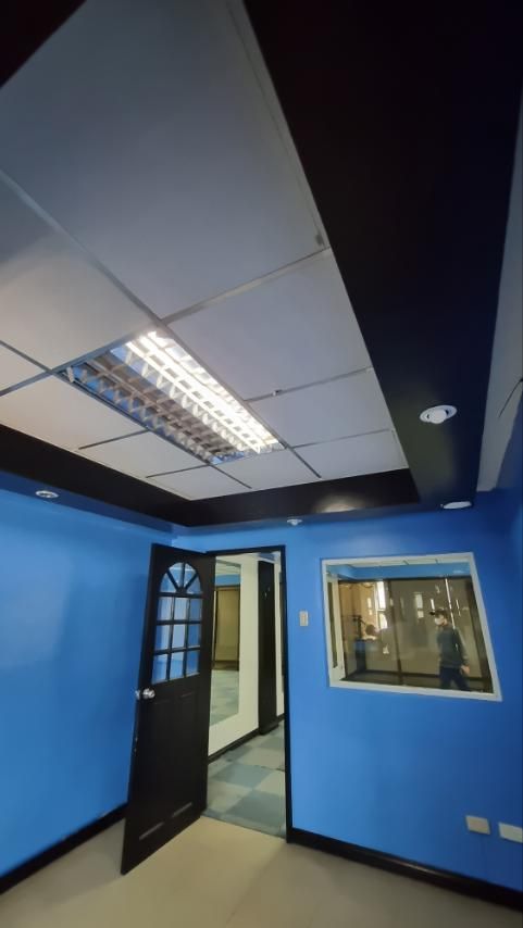 BUILDING FOR LEASE EDSA COR. PANAY AVE04