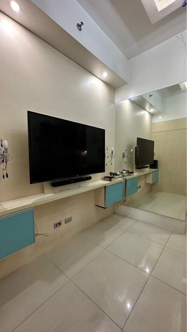 Condo Unit For Rent - 35th Floor at Berkeley Residences06