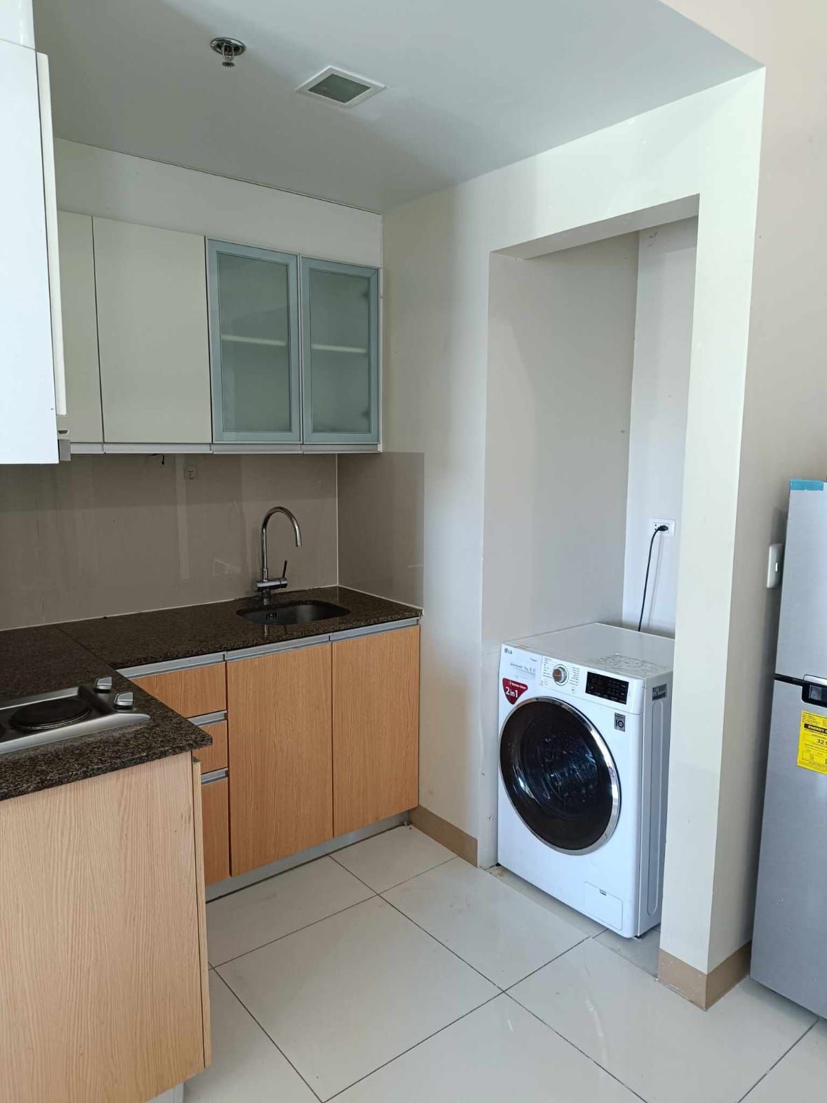 Condo Unit For Rent - 6th Floor Tower 2 at Bayshore Residential Resort04