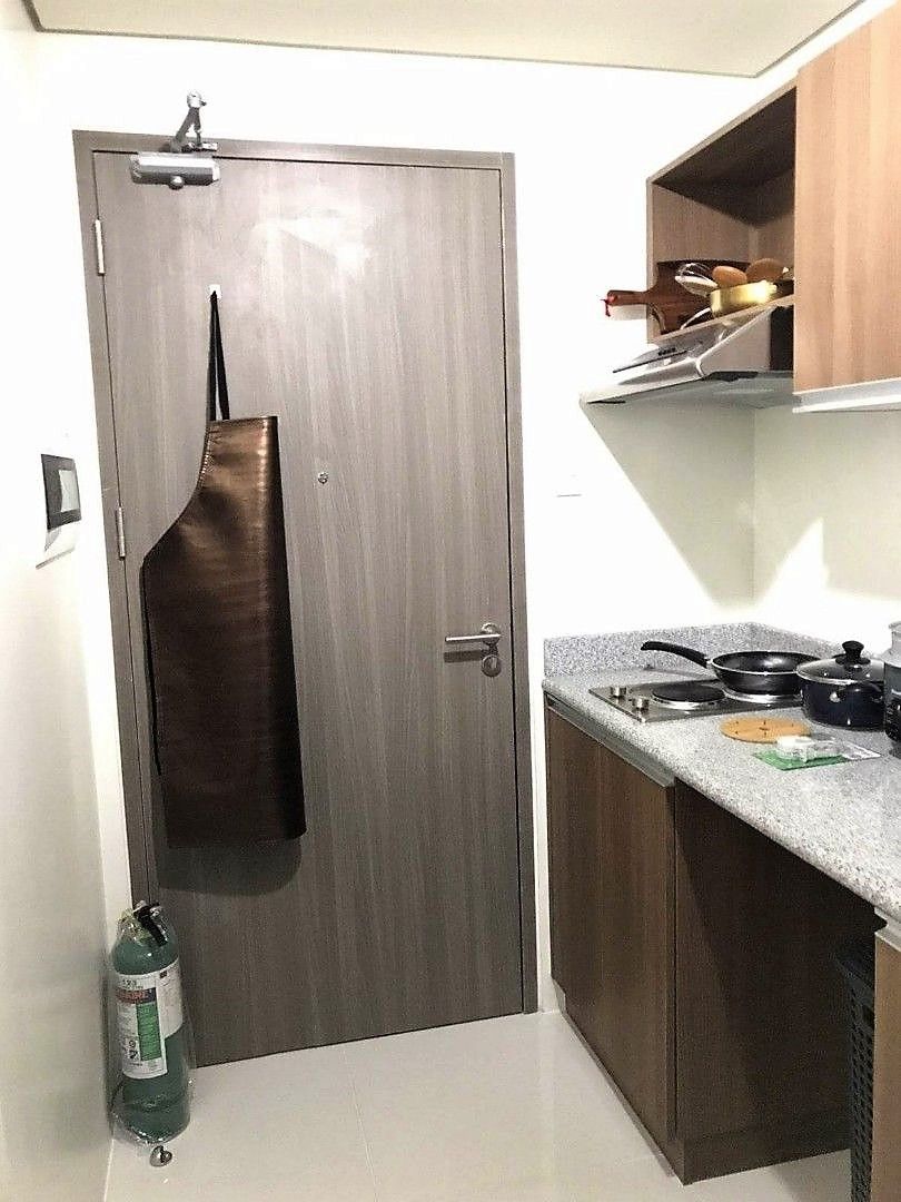 Condo Unit For Rent - 27th Floor at 3 Torre Lorenzo07