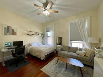 Studio Apartment For Rent02