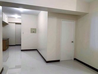 Condo Unit For Rent - 41st Floor at Torre de Manila02