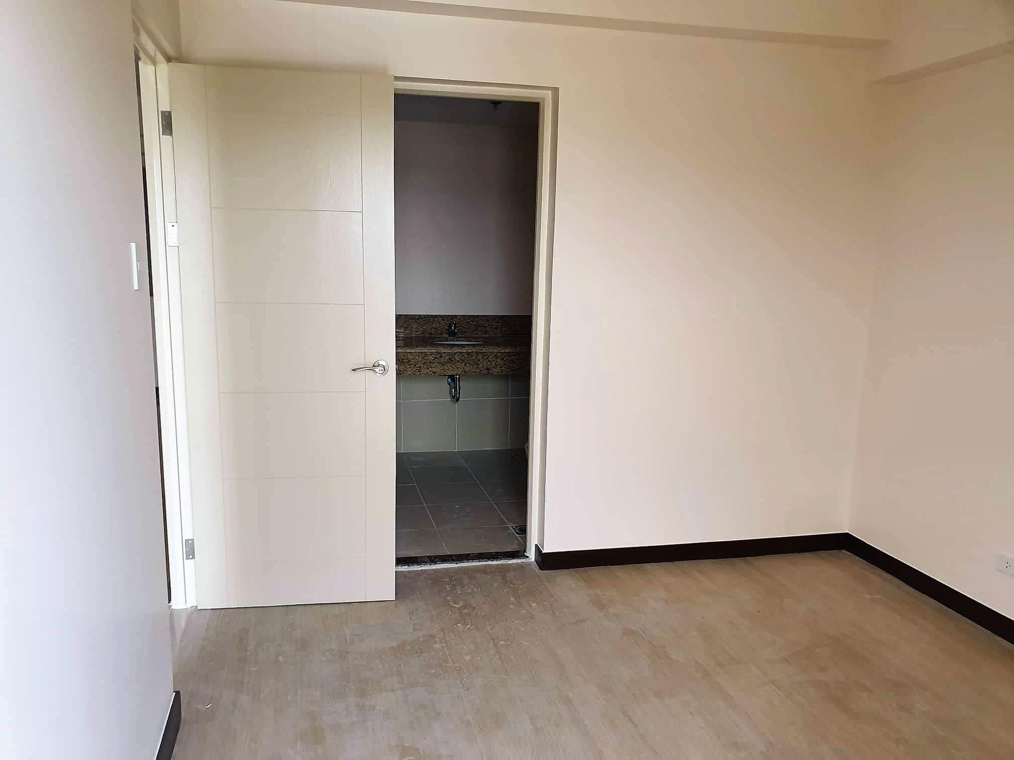 Condo Unit For Rent - Unit 420 at Fairway Terraces04