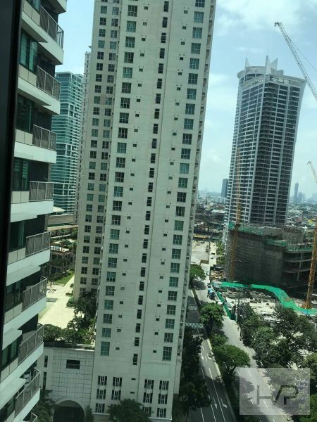 "One Rockwell- Studio, furnished with parking, 27 sqm, Rockwell Center,"03