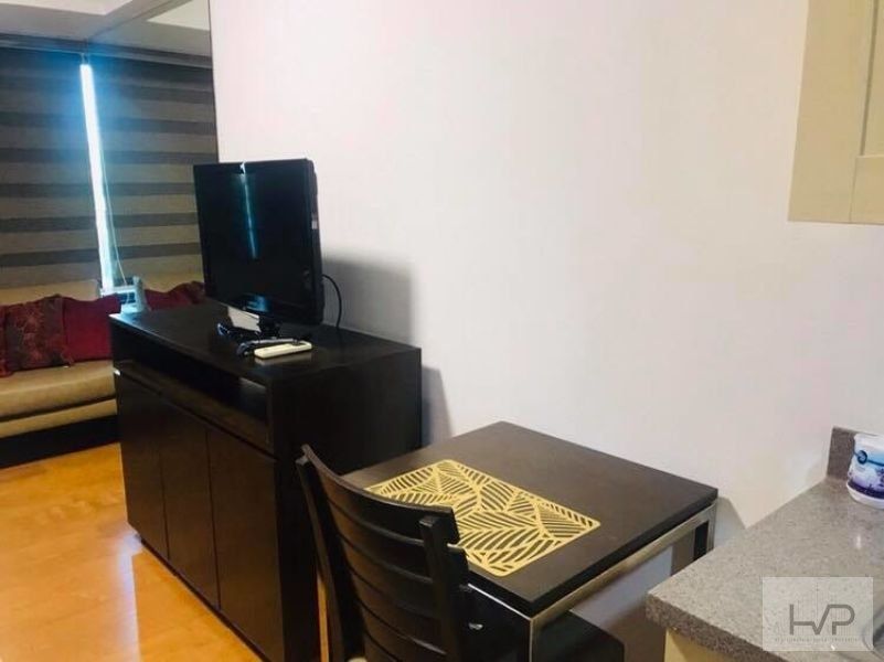 "One Rockwell- Studio, furnished with parking, 27 sqm, Rockwell Center,"04
