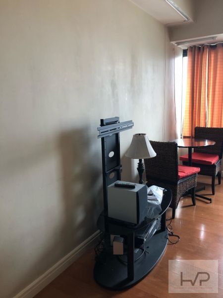"One Rockwell- Studio, furnished with parking, 27 sqm, Rockwell Center,"04