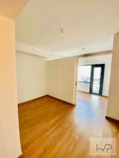 "For Rent : The Rise - Studio, Furnished, 28sqm, Malugay, Makati City."01