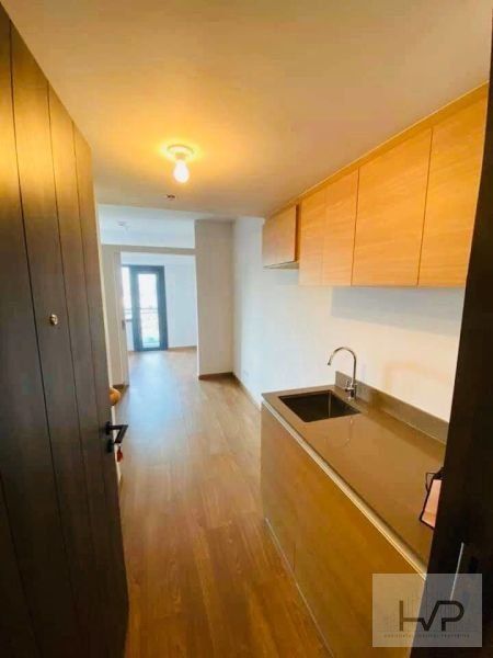 "For Rent: The Rise- 1 BR, Unfurnished, 28sqm, Malugay, Makati."03