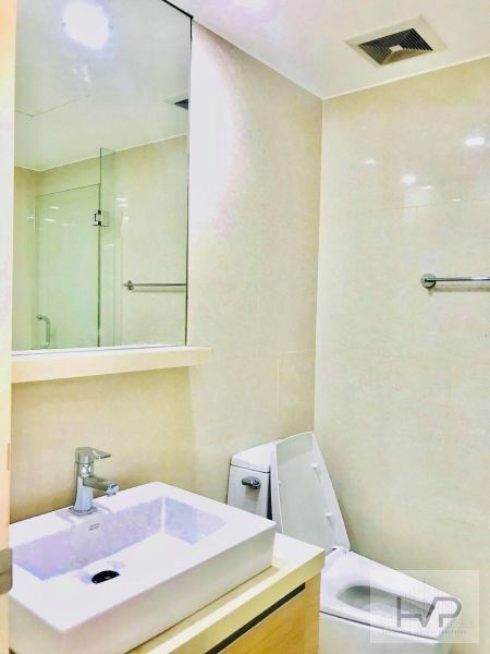 "For Rent : One Shangri-La Place- Junior 1 bedroom, Fully furnished, 45"03