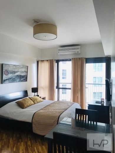 "Joya South- Studio, furnished, 33 sqm, Rockwell Center, Makati City."01