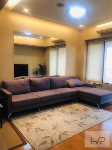 "For rent: One Rockwell East - 1 bedroom, furnished, 53sqm, with 1 park"01