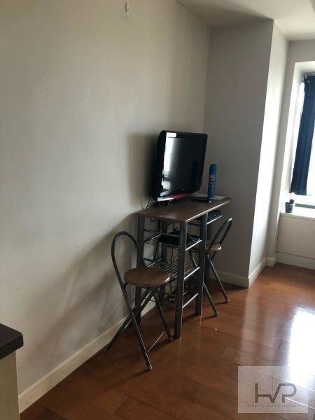 "One Rockwell- Studio, furnished with parking, 27 sqm, Rockwell Center,"04