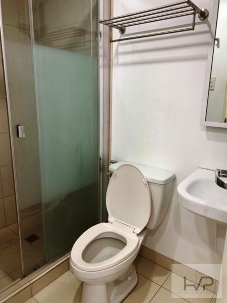 "One Rockwell- Studio, furnished with parking, 27 sqm, Rockwell Center,"04