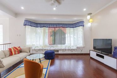 4 Bedroom House for Rent in Maria Luisa Park.02