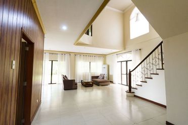 5 Bedroom House for Rent in Maria Luisa Estate Park.02