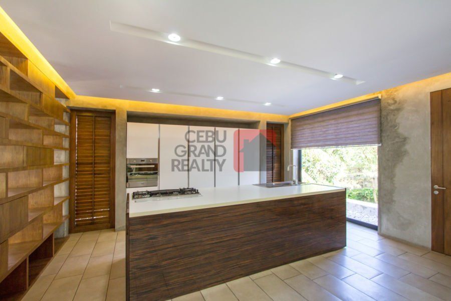 Spacious 4 Bedroom House for Rent in North Town Homes.03