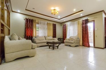 4 Bedroom Furnished House for Rent in Cebu Banilad.02