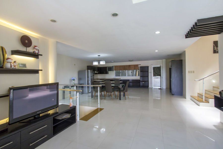 4 Bedroom House for Rent in Banilad.04