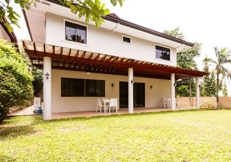 5 Bedroom House for Rent in Maria Luisa Estate Park.01