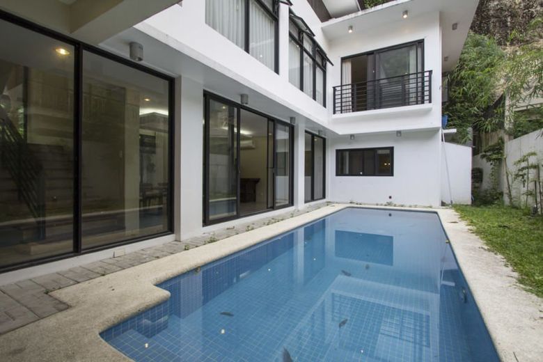4 Bedroom House for Rent in Maria Luisa Park.01
