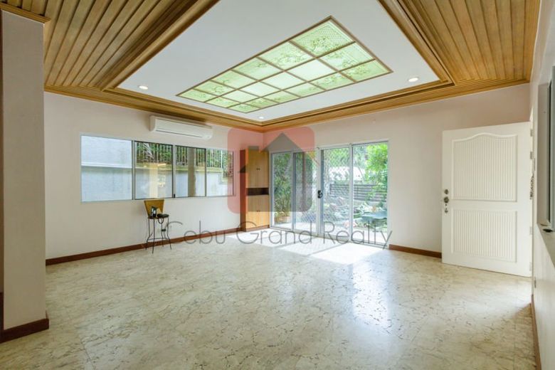 Semi-Furnished 4 Bedroom House for Rent in Maria Luisa Park.01