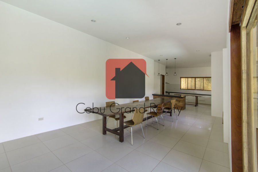 5 Bedroom House for Rent in North Town Homes.04