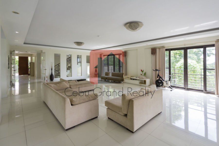 Large House with Ocean View for Rent in Maria Luisa Park.03