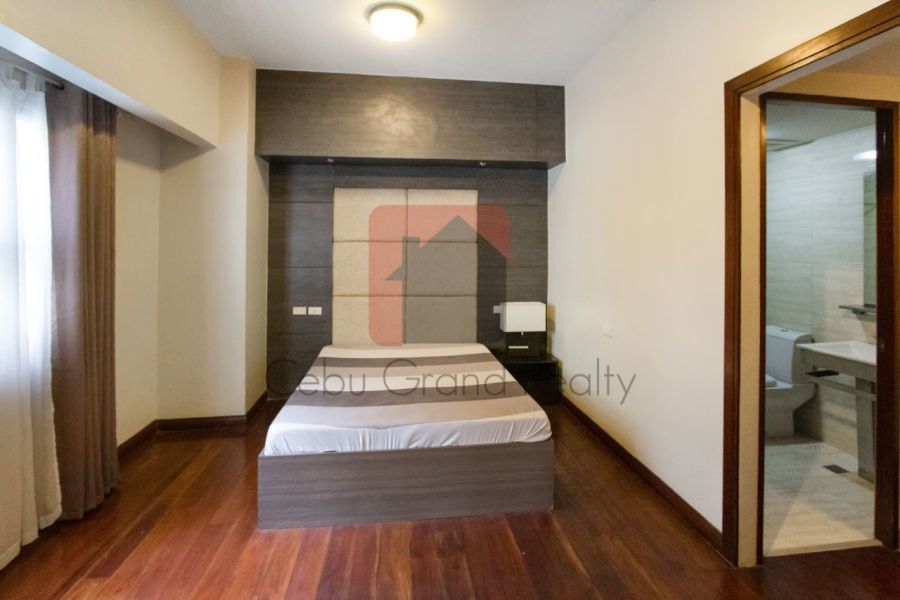 2 Bedroom Condo for Rent in Cebu Business Park.03