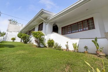 4 Bedroom House for Rent in Silver Hills Subdivision Talamba.02