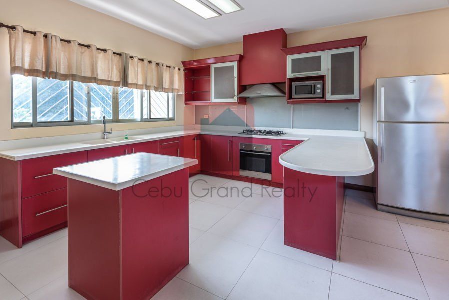 3 Bedroom House for Rent in Banilad.03