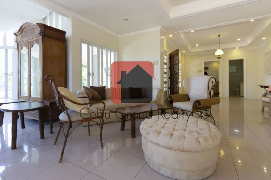 Large 5 Bedroom House for Rent in Maria Luisa Park.03