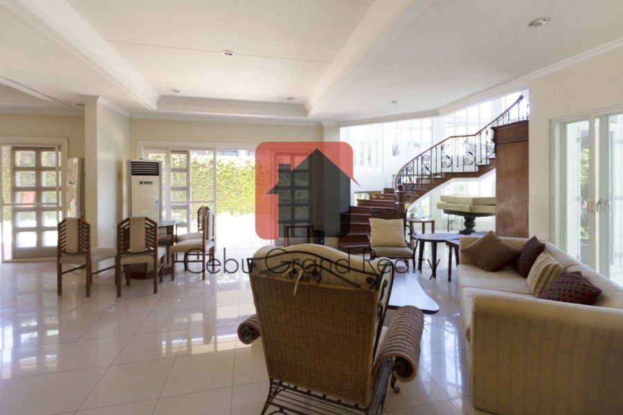 Large 5 Bedroom House for Rent in Maria Luisa Park.04