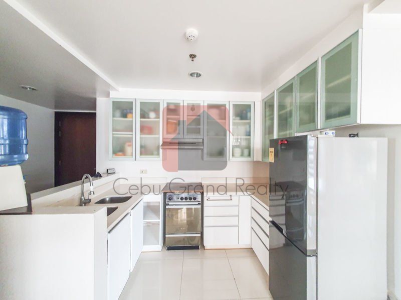 Cebu IT Park Calyx Center 3 Bedroom Condo for Rent.03