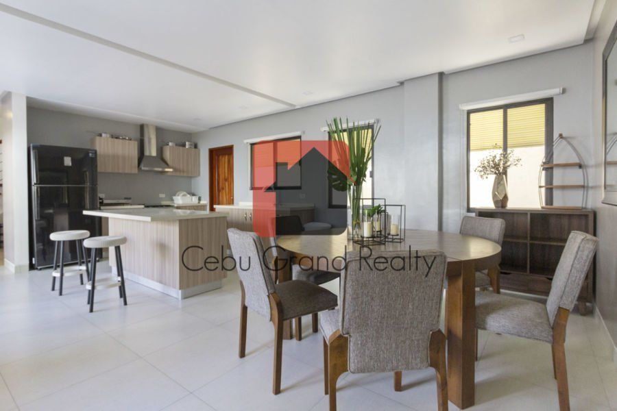 Modern 3 Bedroom House for Rent in Maria Luisa Park.04