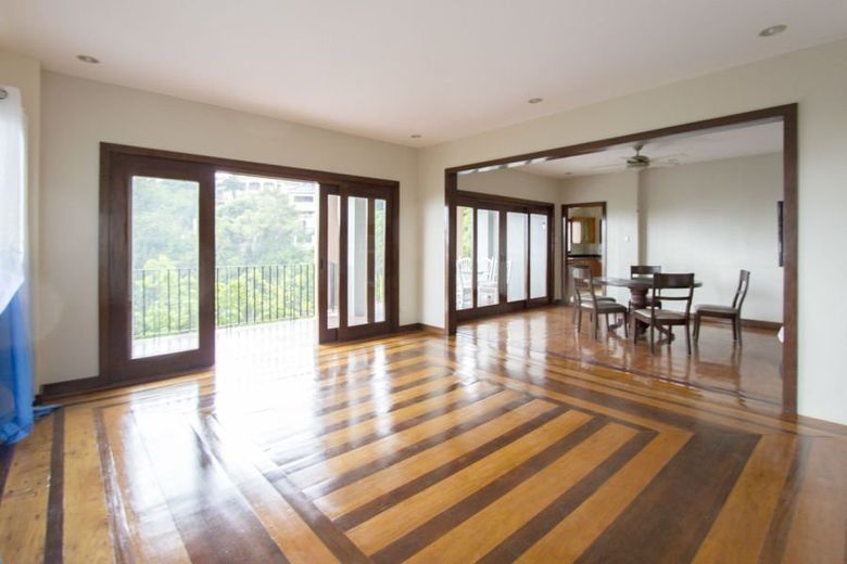 4 Bedroom House for Rent in Maria Luisa Park.01