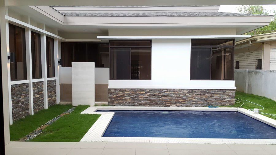 4 Bedroom House with Swimming Pool for Rent in Banilad.04